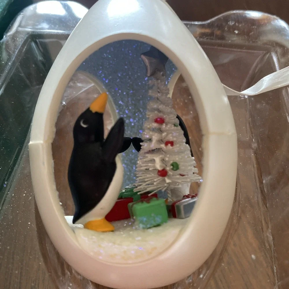 Hallmark keepsake ornament